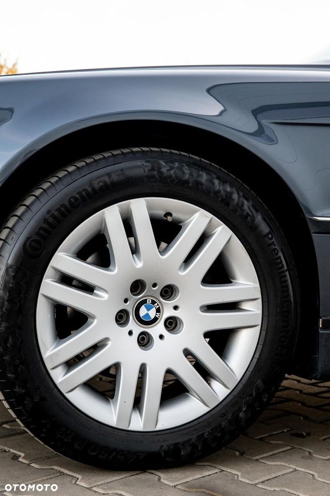 BMW Seria 7 740i V8 - 18