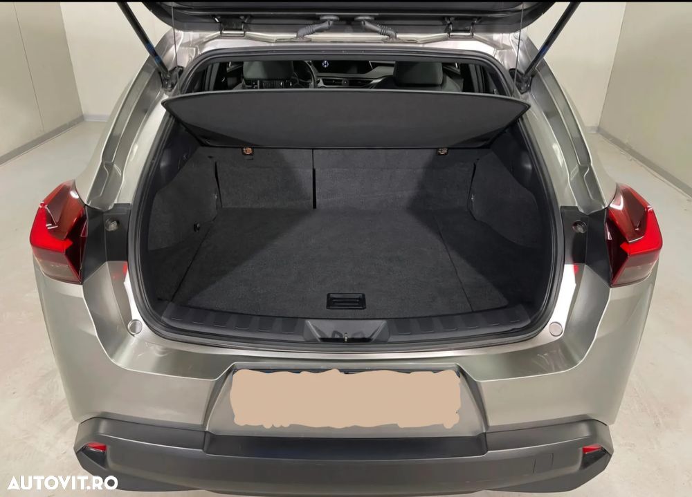 Lexus UX 250h Style+ Edition - 8