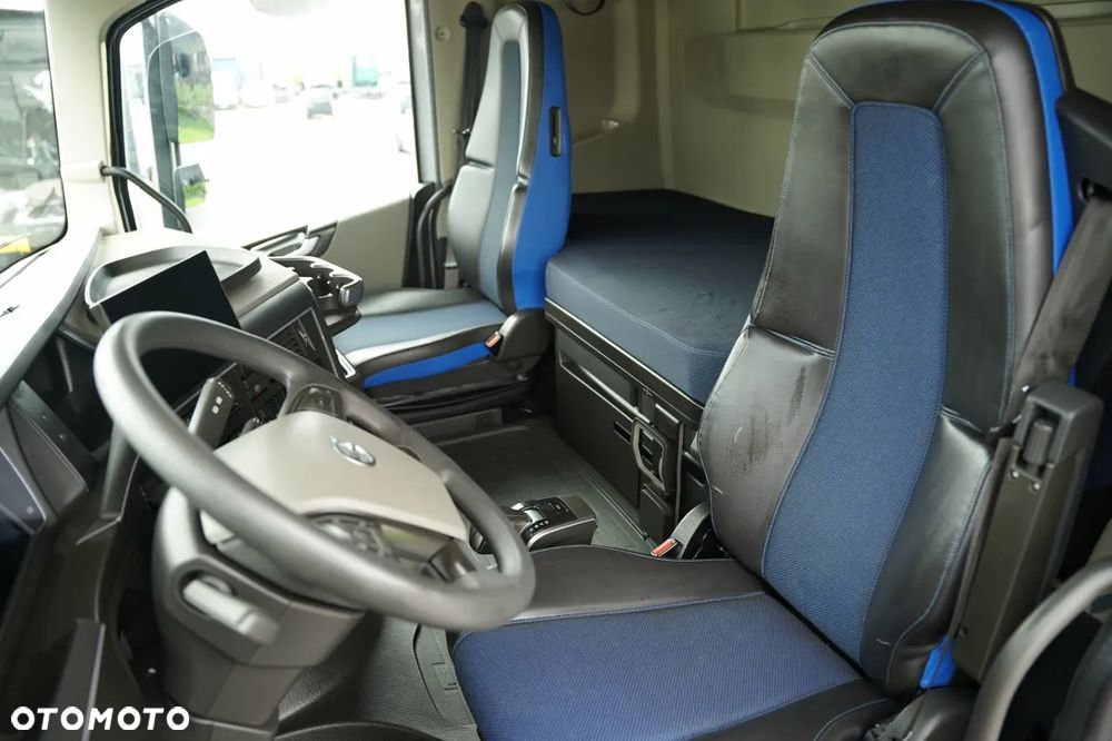 Volvo FH 500 / KLIMA POSTOJOWA / I-SAVE / I-SHIFT / PRZÓD NA PODUSZKACH  / OPONY 100% / - 26