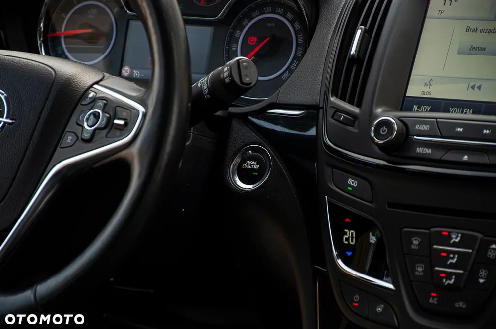 Opel Insignia - 23