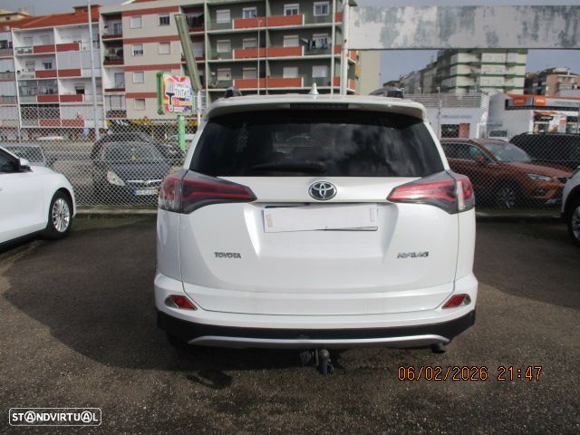 Toyota RAV4 2.0 D-4D 4x2 S&S Edition - 3