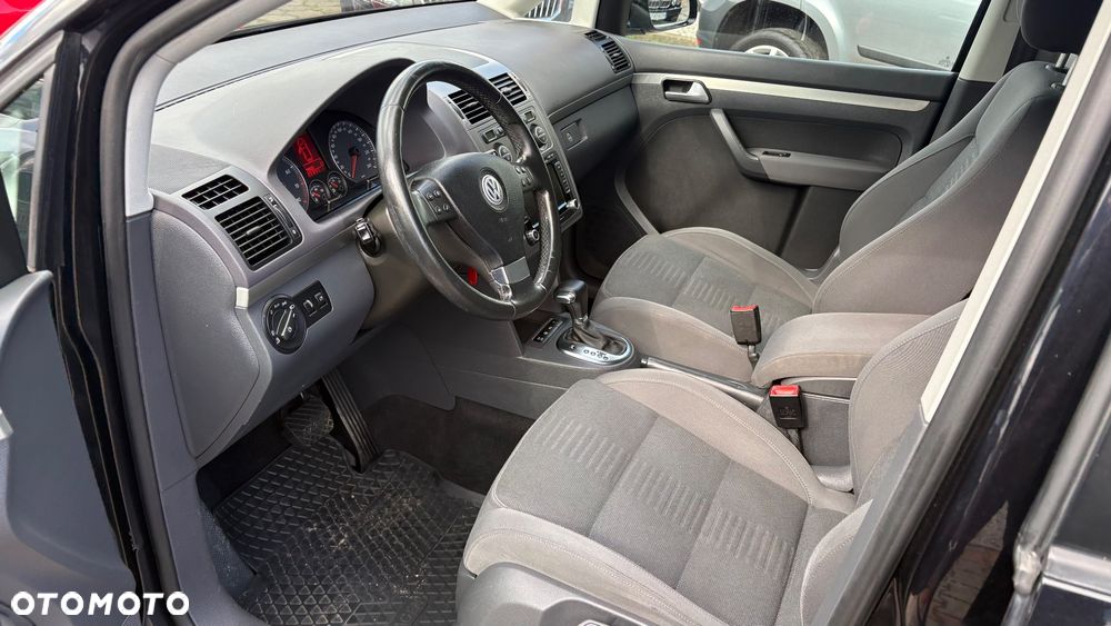Volkswagen Touran 1.4 TSI DSG Highline - 21