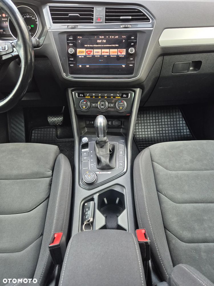 Volkswagen Tiguan - 22
