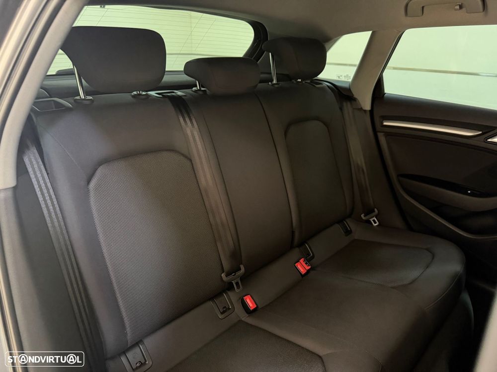 Audi A3 Sportback 1.6 TDI Sport - 40