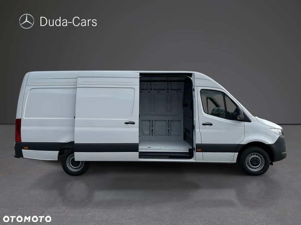 Mercedes-Benz Sprinter - 4