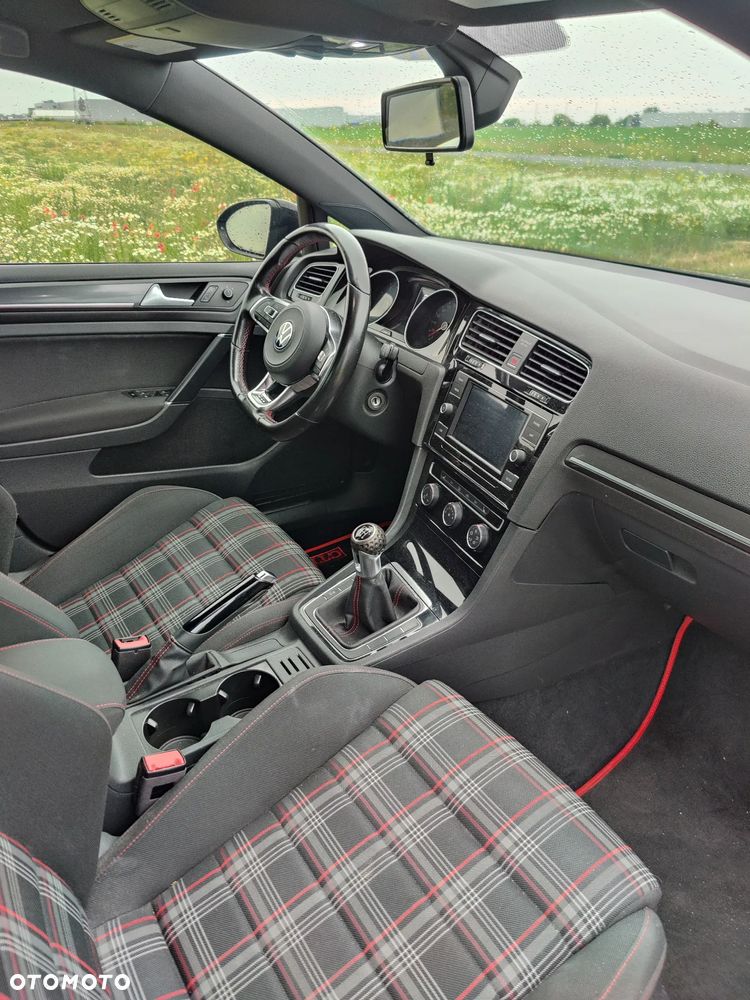 Volkswagen Golf GTI BlueMotion Technology - 13