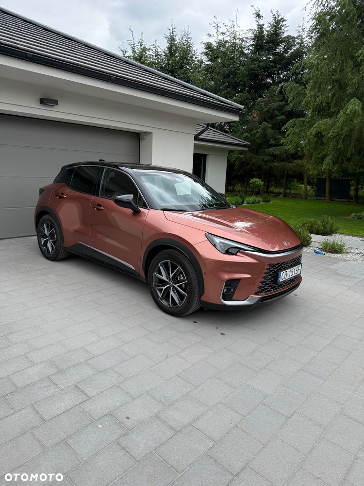 Lexus LBX 1.5 Hybrid Cool - 1