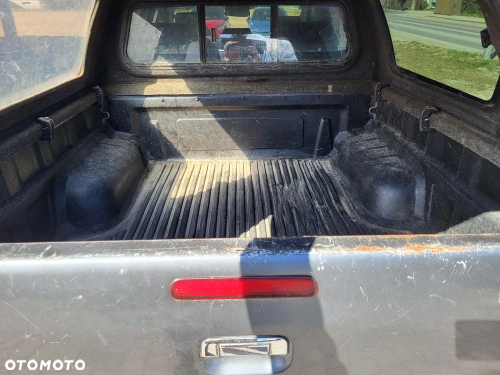 Toyota Hilux 3.0 D-4D Invincible - 17