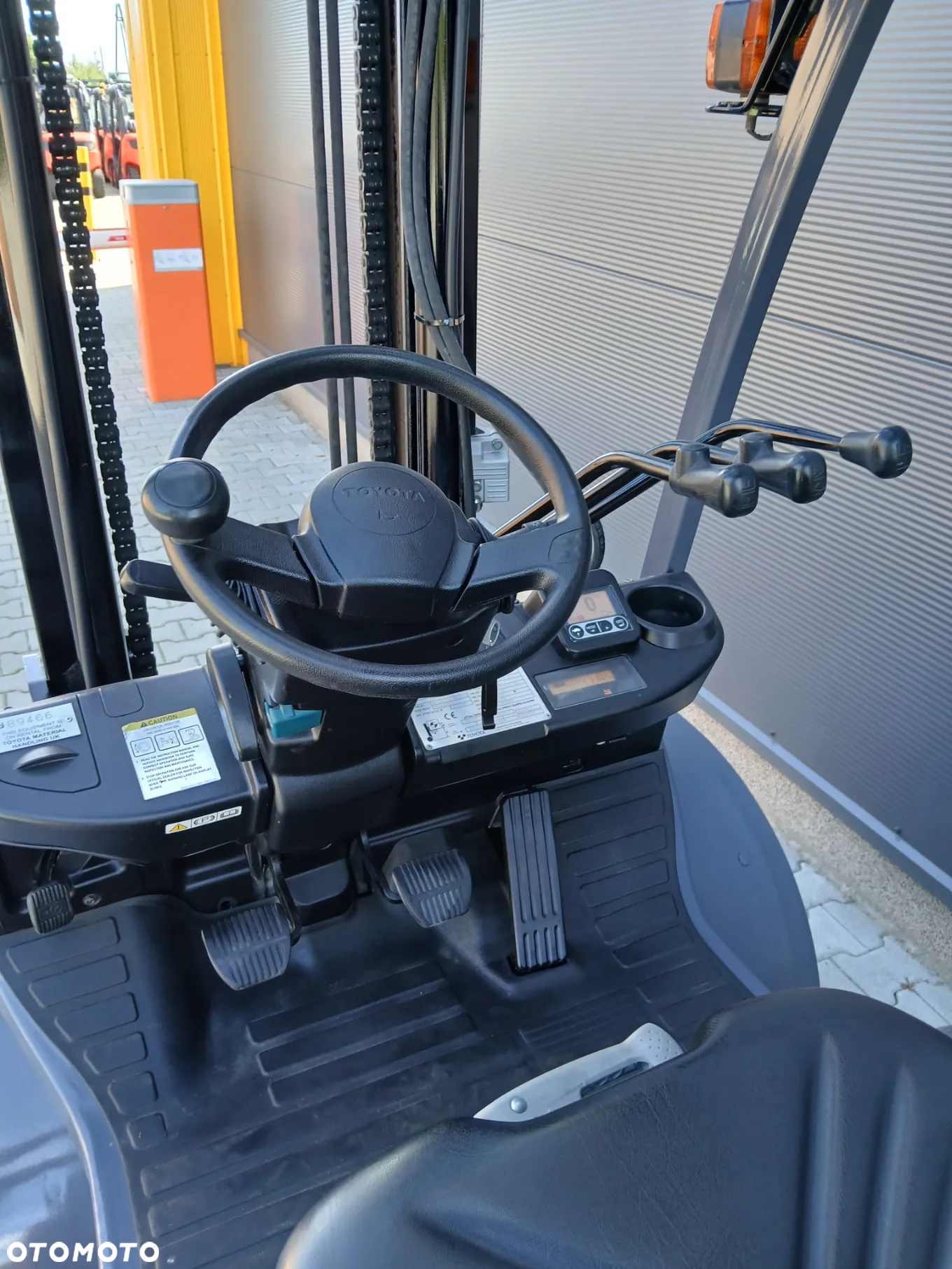 Toyota 02-8FGJF35 - 7