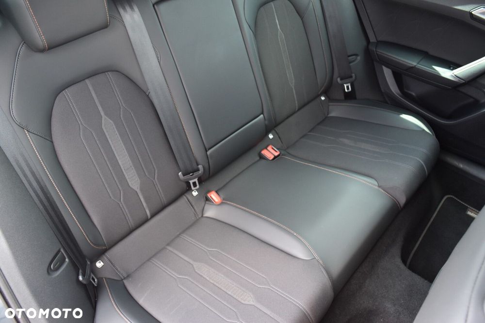 Cupra Formentor 1.5 TSI DSG - 32