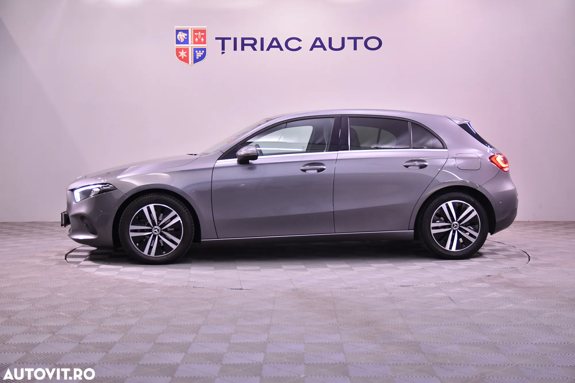 Mercedes-Benz A 200 4MATIC Aut. - 2