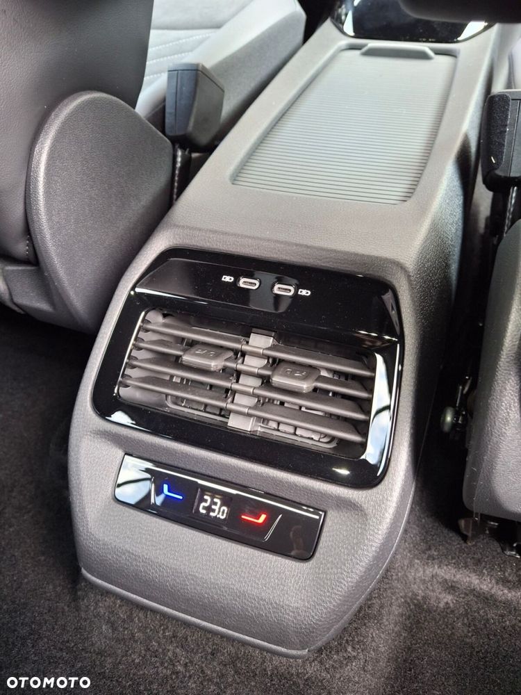 Volkswagen ID.4 52kWh Plus - 33