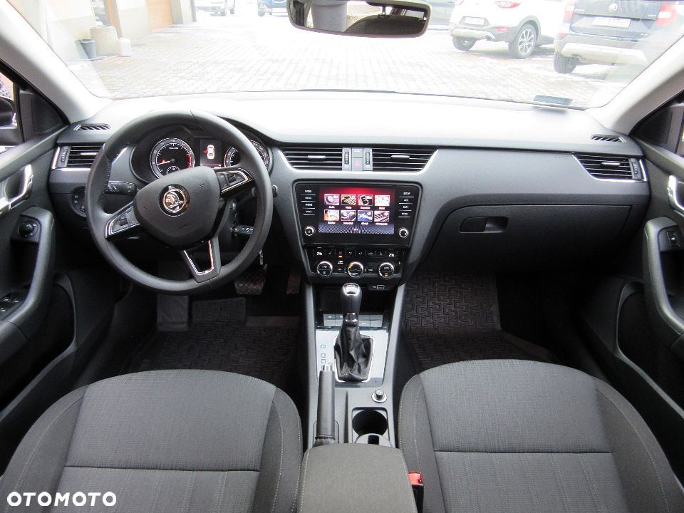 Skoda Octavia 1.8 TSI Style DSG - 8
