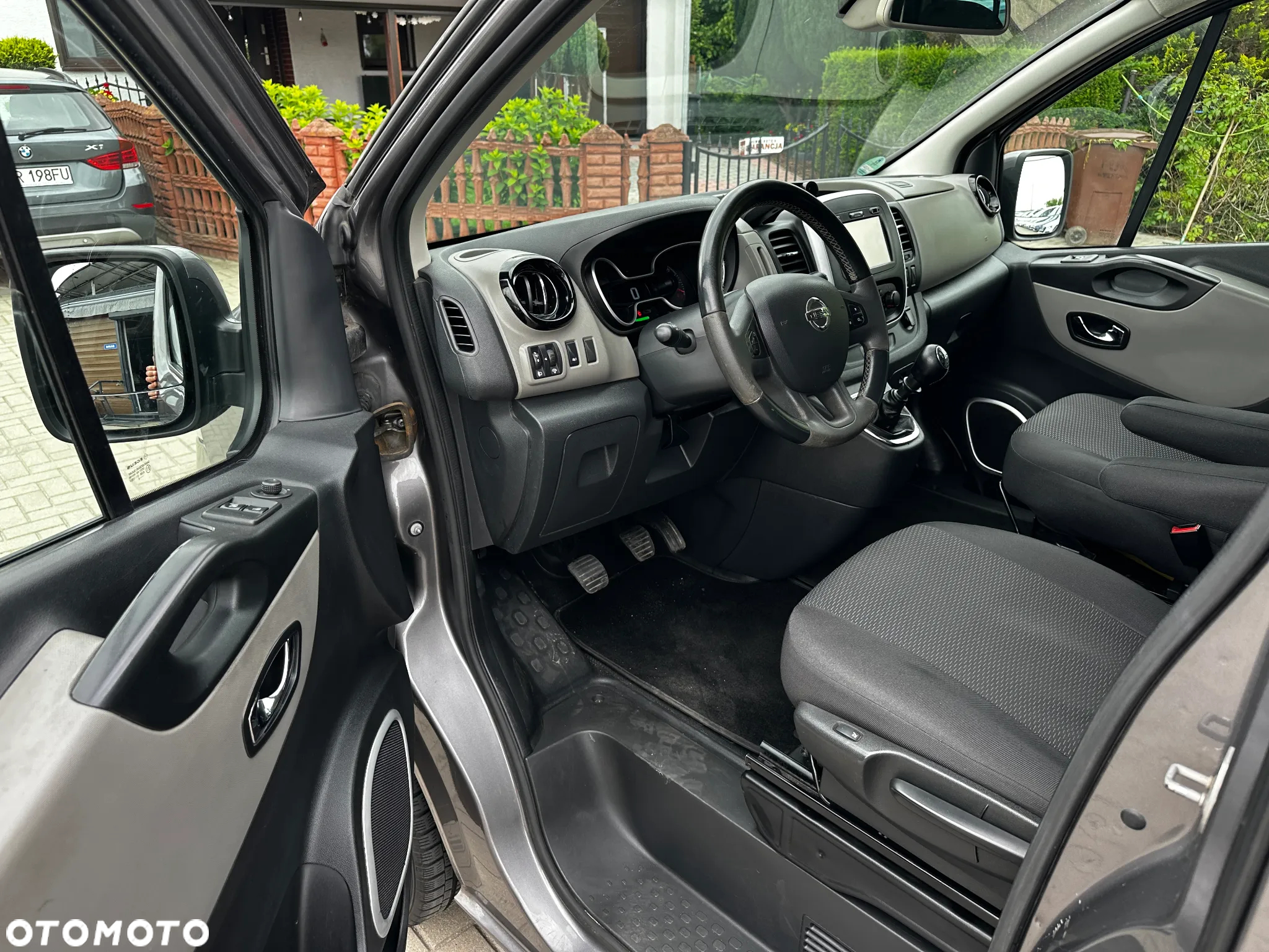 Nissan NV300 - 6