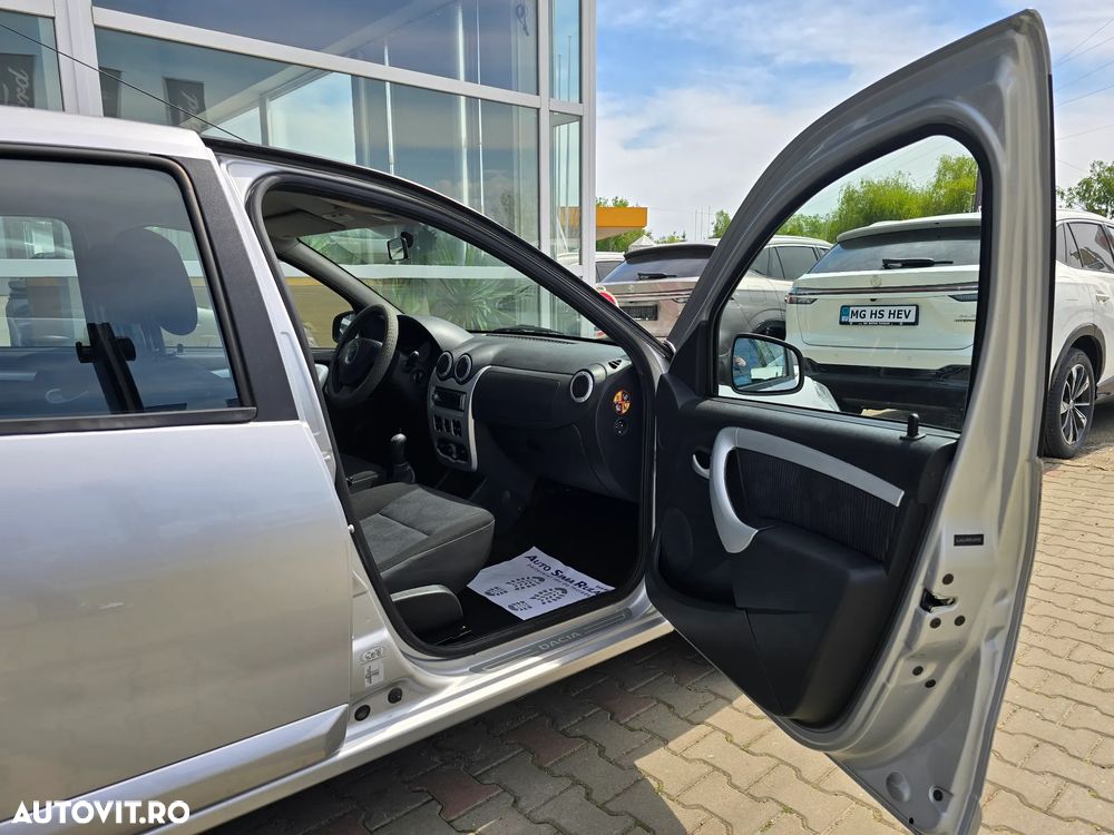 Dacia Sandero 1.4 MPI Laureate - 10