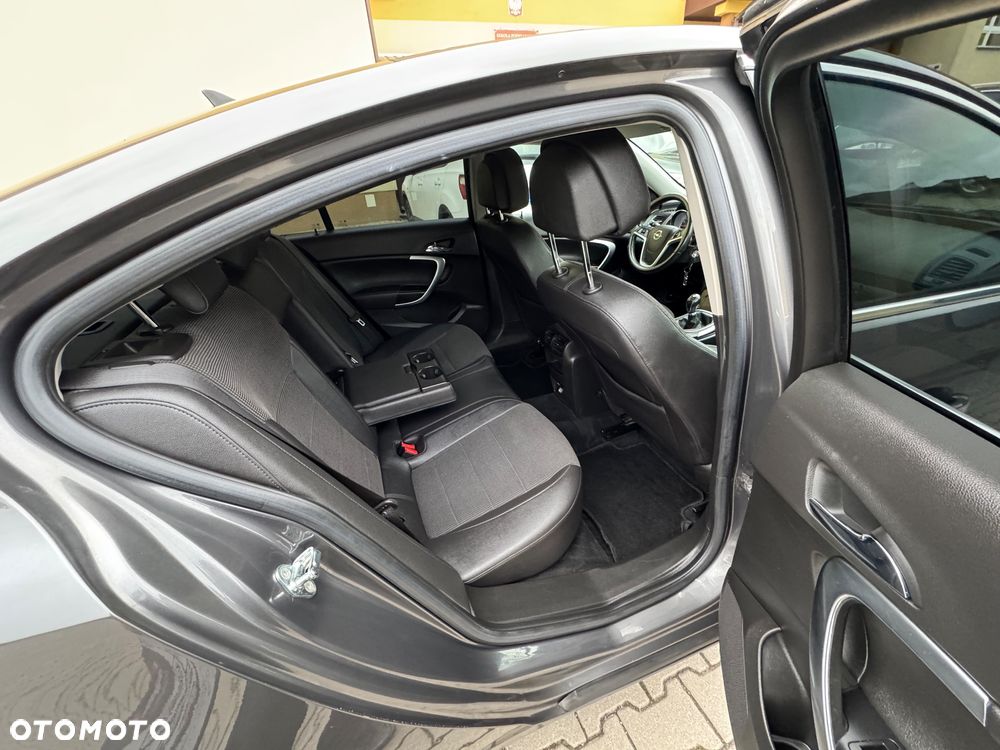 Opel Insignia 1.8 Cosmo - 9