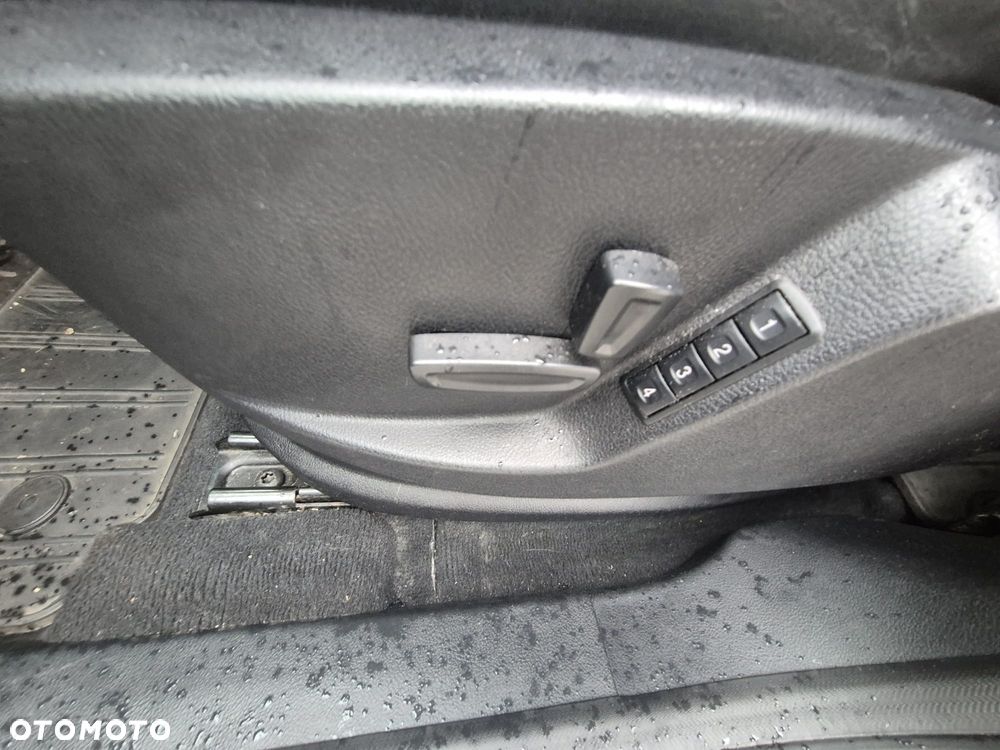 Ford S-Max - 9