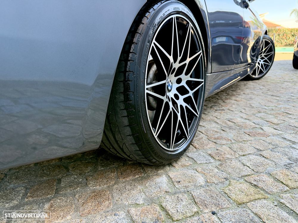 BMW 320 d Auto Pack M - 19