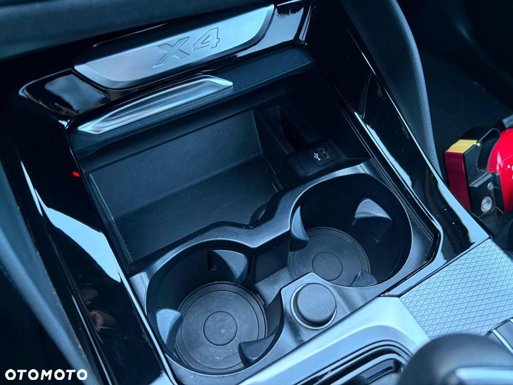 BMW X4 - 26