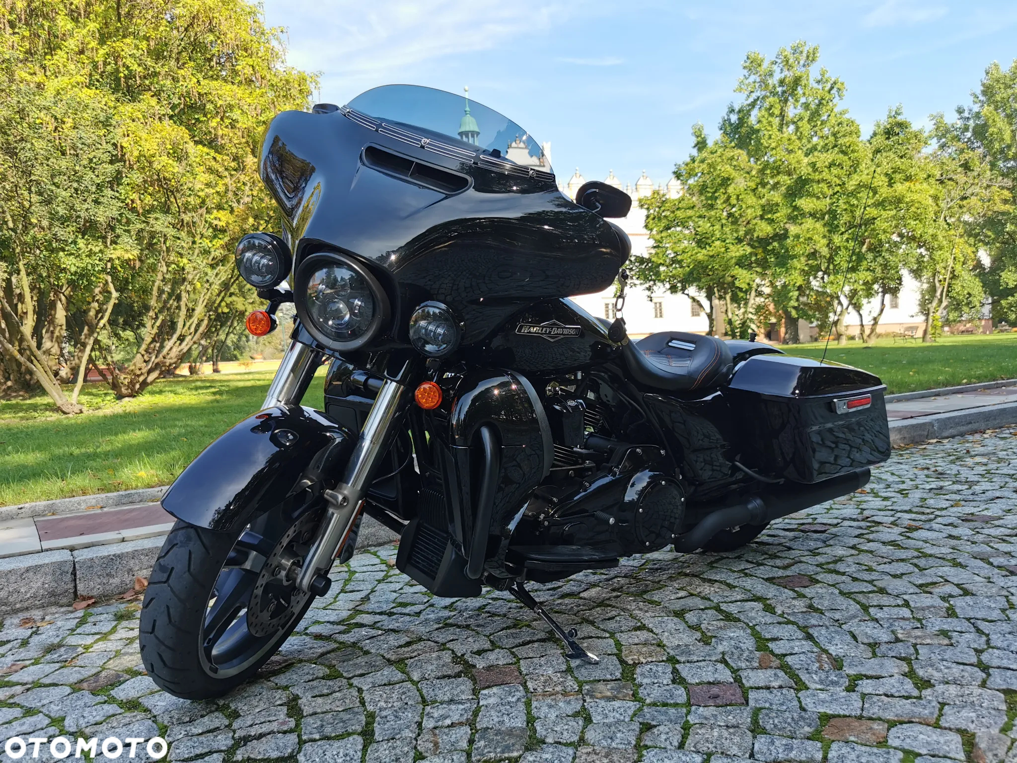 Harley-Davidson FLHXS Special - 22