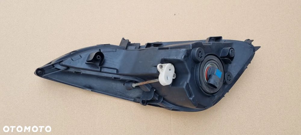 HYUNDAI I40 2011-2014 Halogen Prawy kratka oryginał - 3