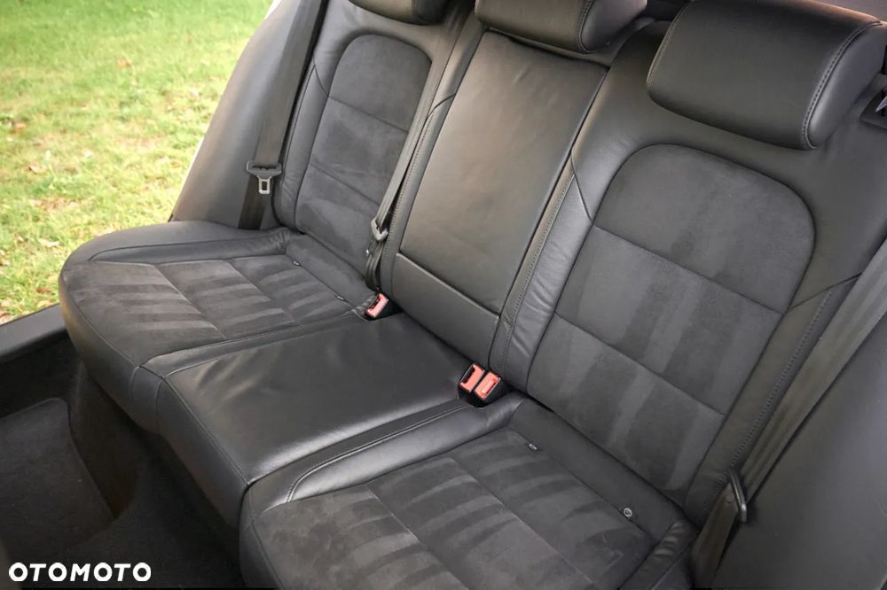 Skoda Superb 2.0 TDI Platinum - 28