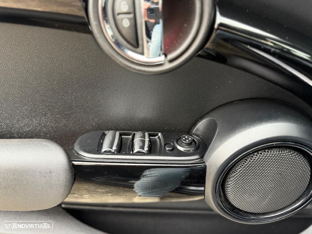 MINI Cabrio Cooper D - 19