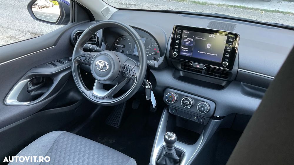 Toyota Yaris 1.5 L Dynamic - 18
