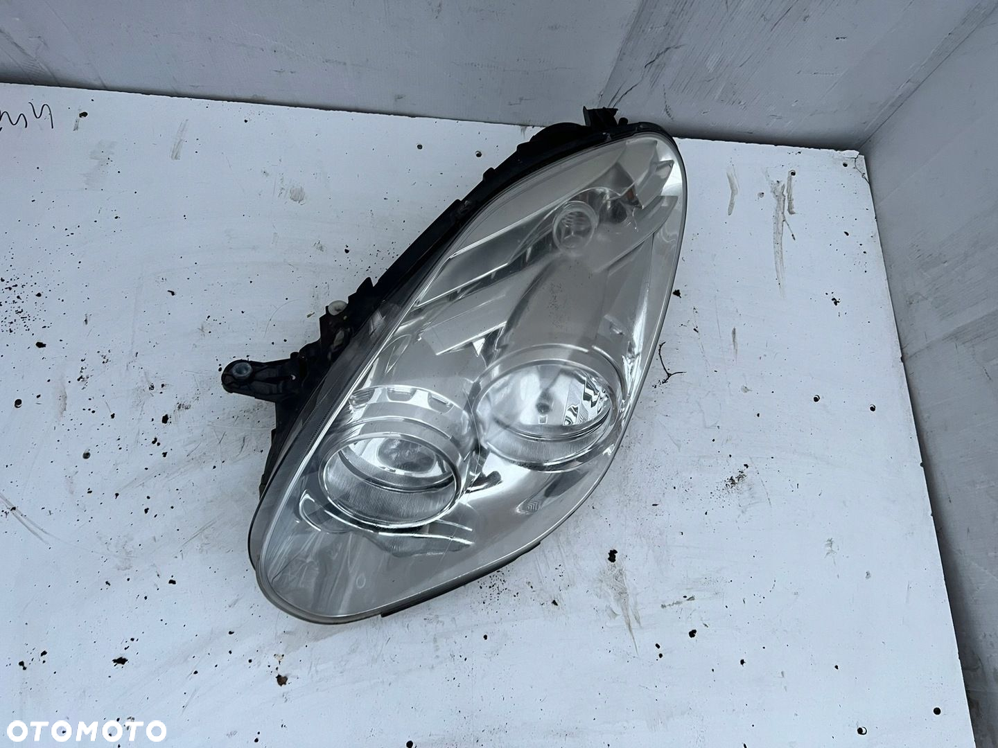 LAMPA REFLEKTOR FIAT DOBLO 2 II OPEL COMBO D 2010- LEWY UK - 2