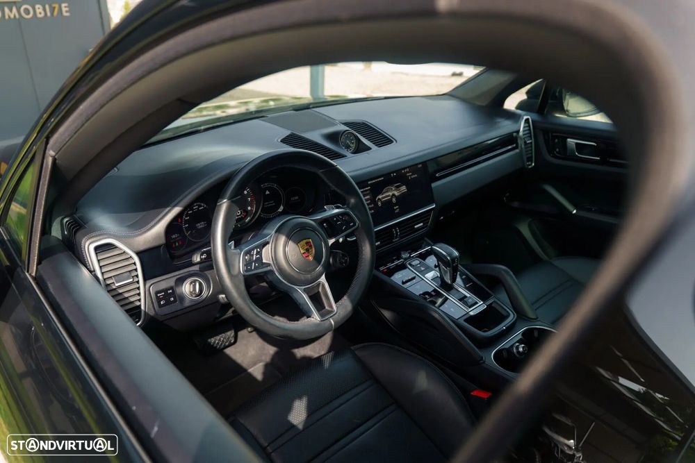 Porsche Cayenne Coupé E-Hybrid Platinum Edition - 11