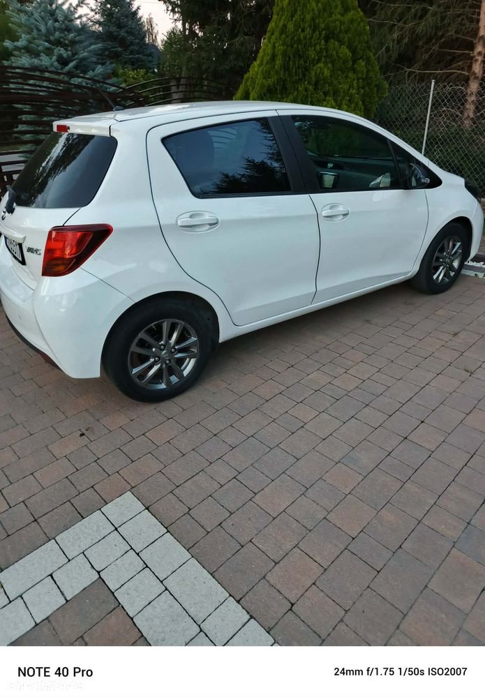 Toyota Yaris 1.4 D-4D Prestige - 3