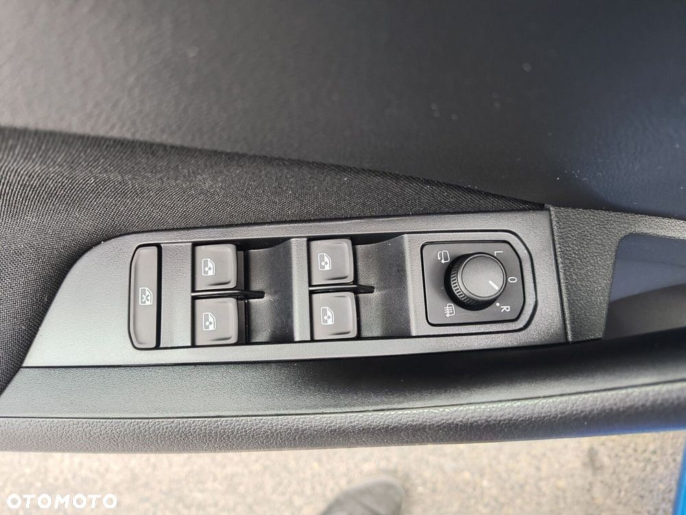 Skoda Scala 1.0 TSI Drive DSG - 24