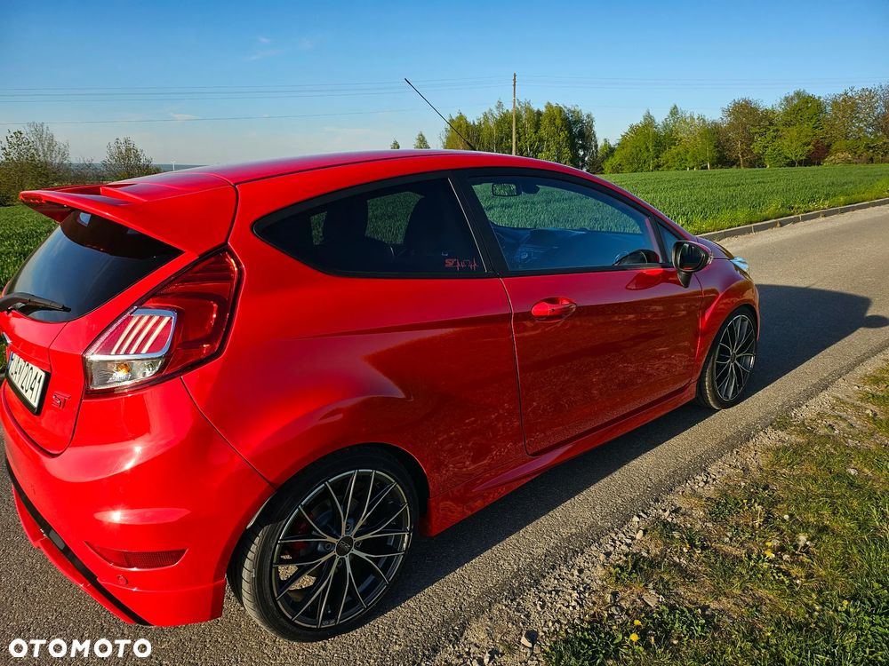 Ford Fiesta 1.6 EcoBoost ST - 3