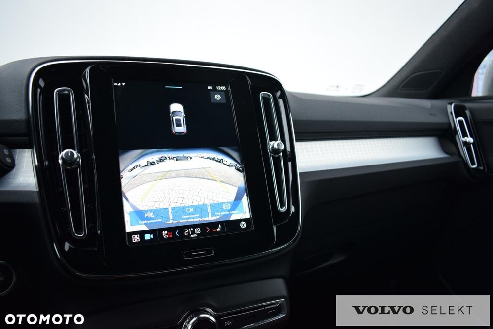 Volvo XC 40 - 24