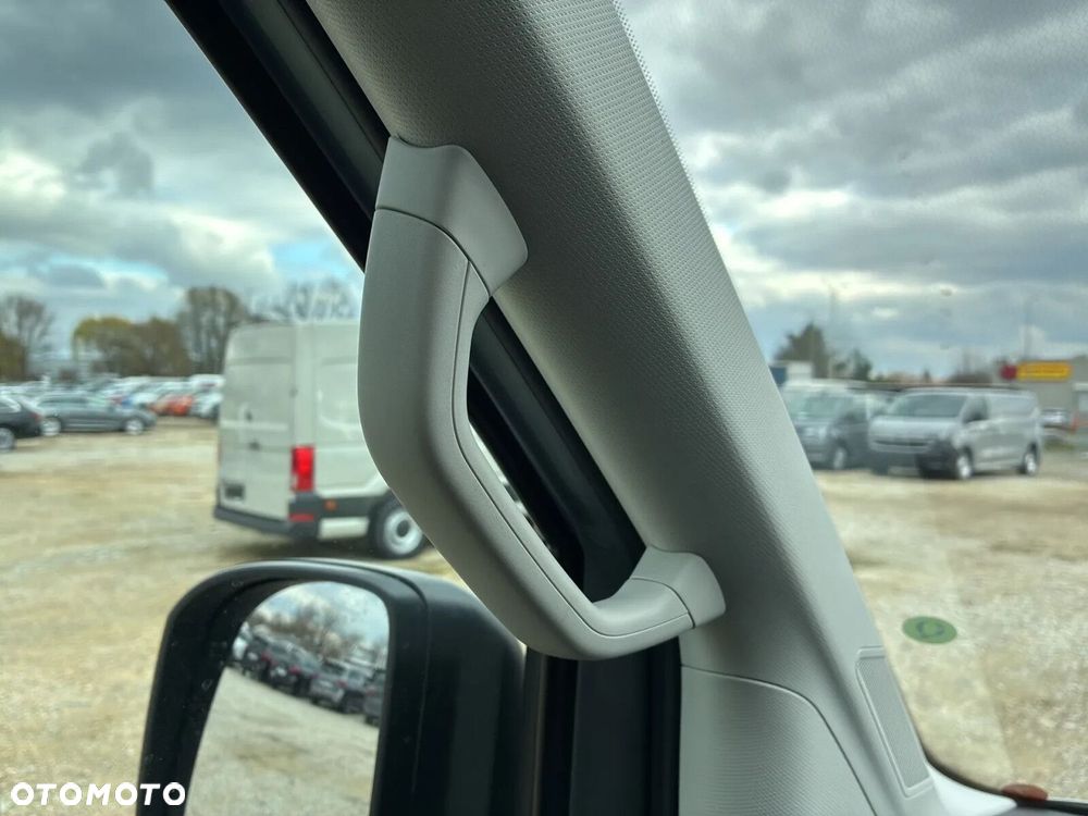 Volkswagen Crafter 35 Furgon L4H3, 2.0BiTDI 177KM, 4490mm, Wysoki dach - 39
