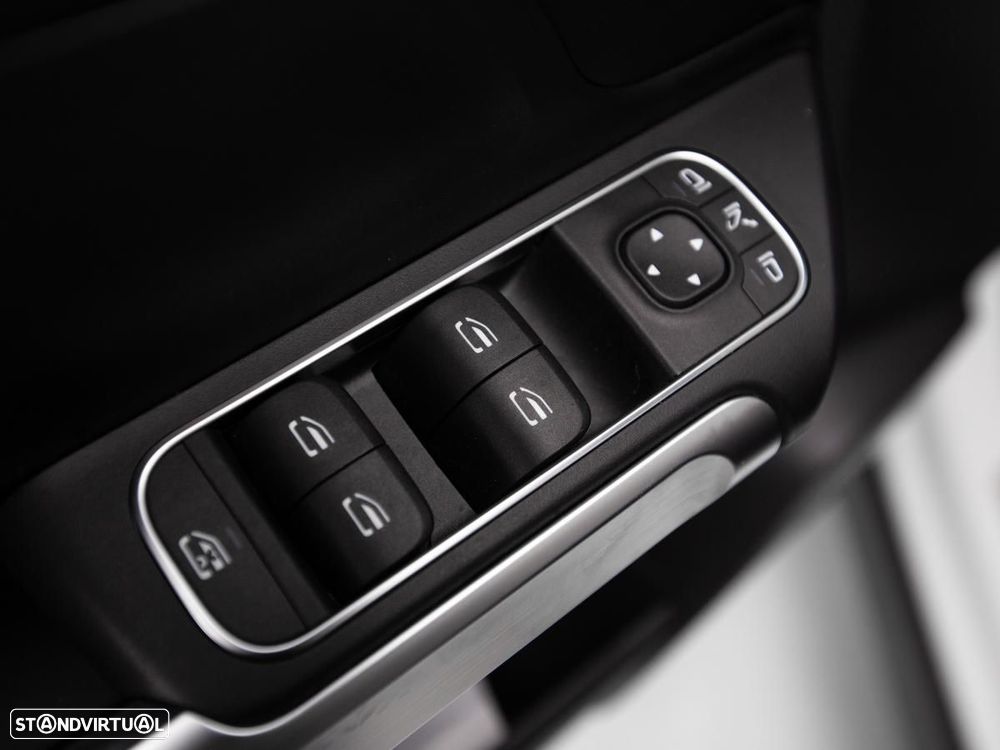 Mercedes-Benz EQB 300 4Matic - 17