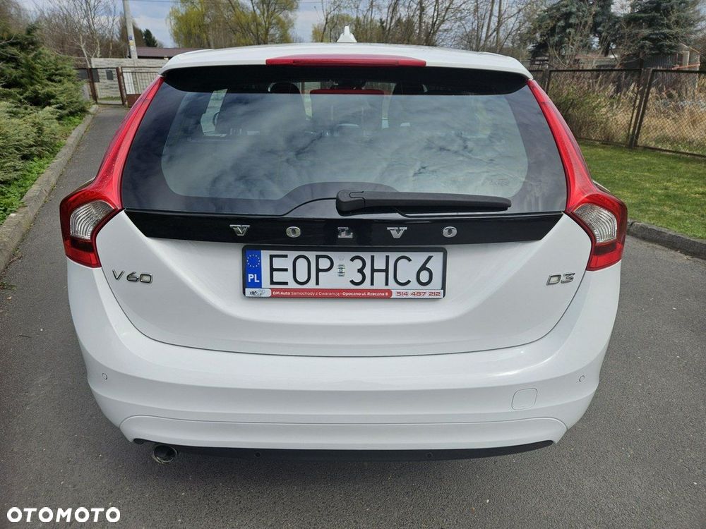 Volvo V60 D3 Geartronic Momentum - 29