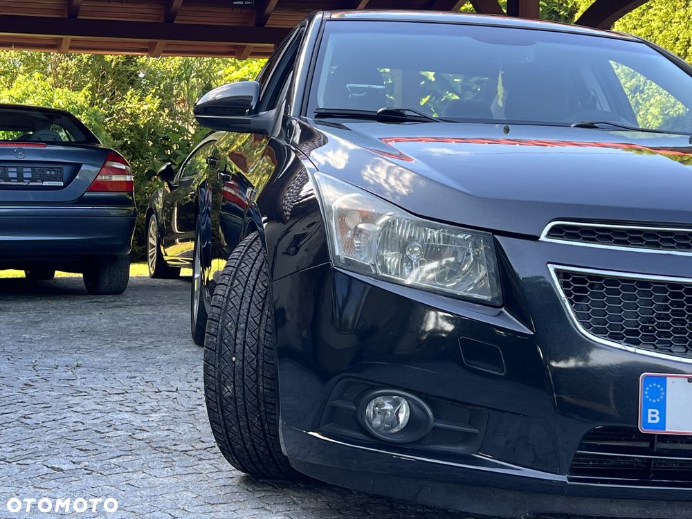 Chevrolet Cruze 2.0 LT - 26