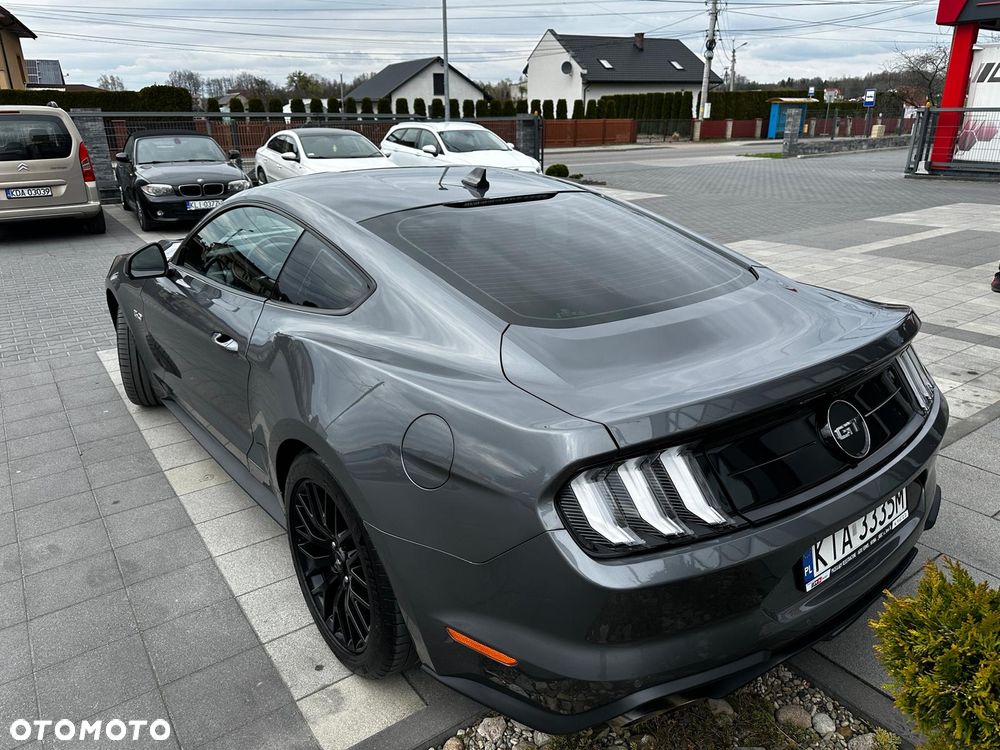 Ford Mustang 5.0 V8 GT - 4