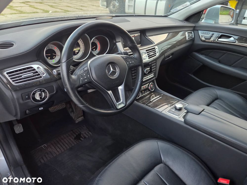 Mercedes-Benz CLS 350 CDI 4Matic 7G-TRONIC - 26