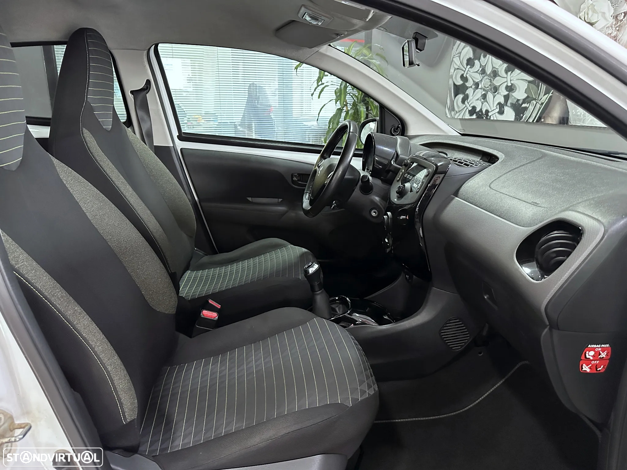 Peugeot 108 Top! 1.0 VTi Style - 18