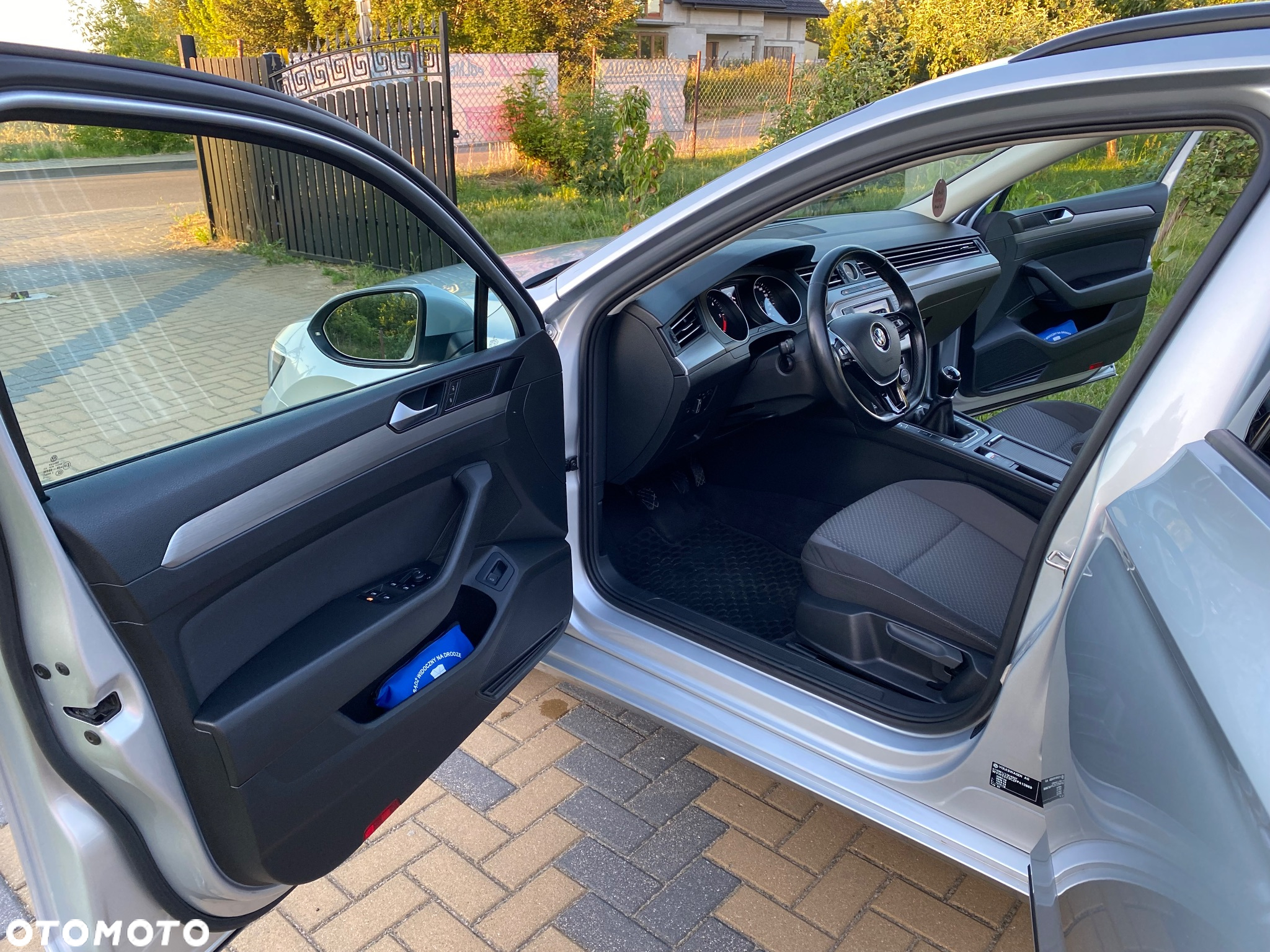 Volkswagen Passat 1.6 TDI BMT Comfortline - 15
