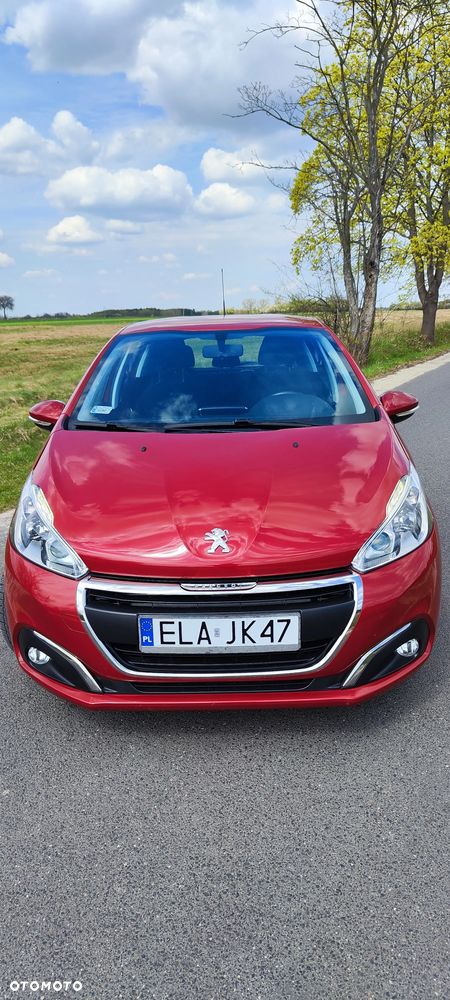 Peugeot 208 - 1
