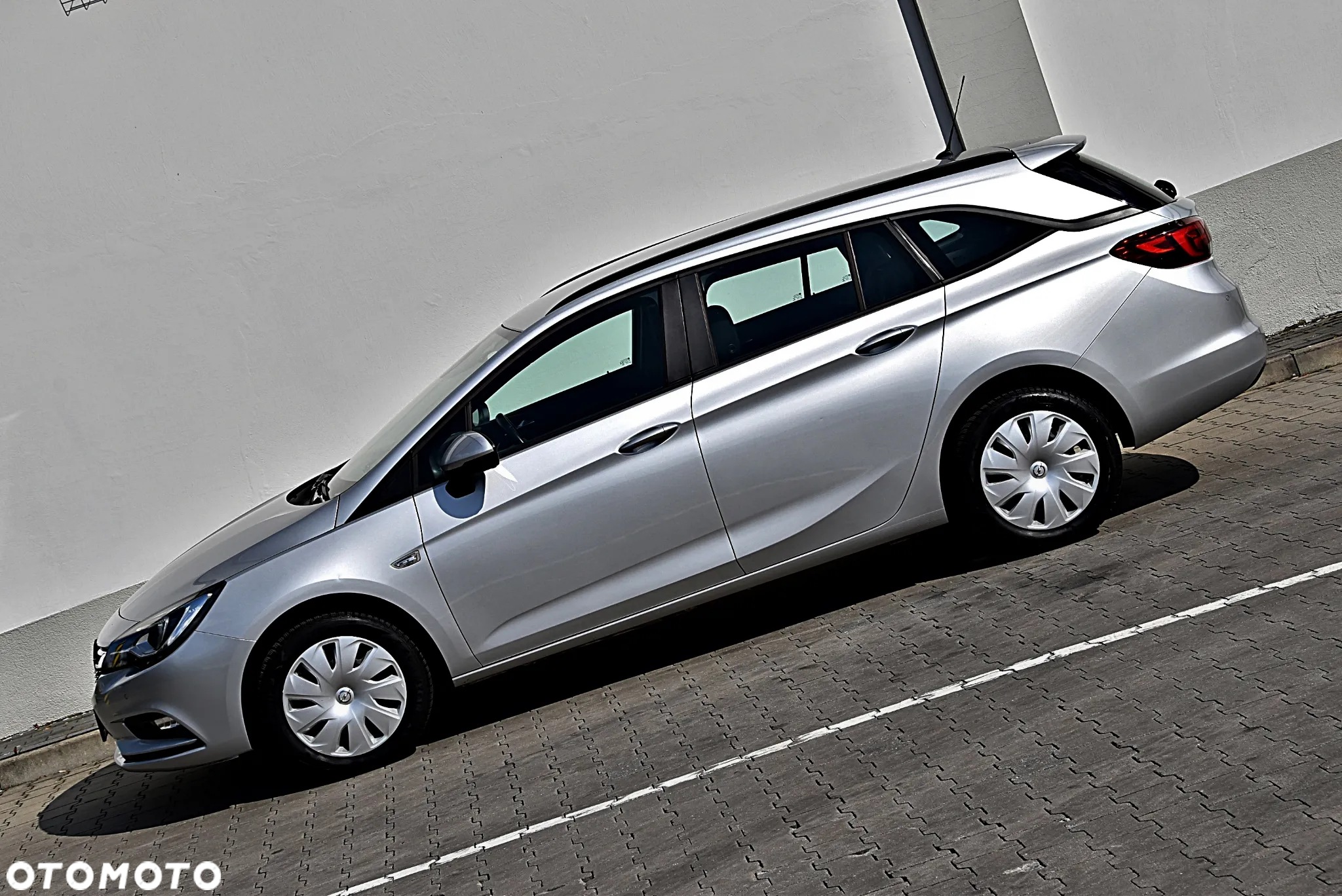 Opel Astra V 1.6 CDTI Enjoy - 6