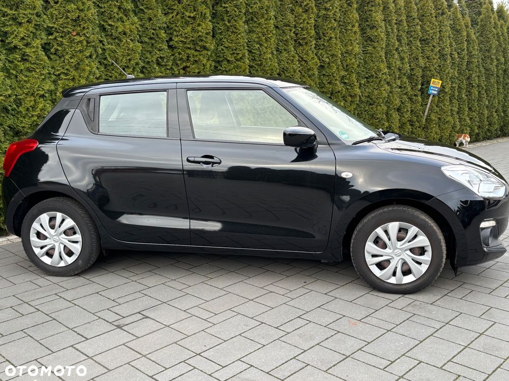 Suzuki Swift 1.2 Premium Plus - 3