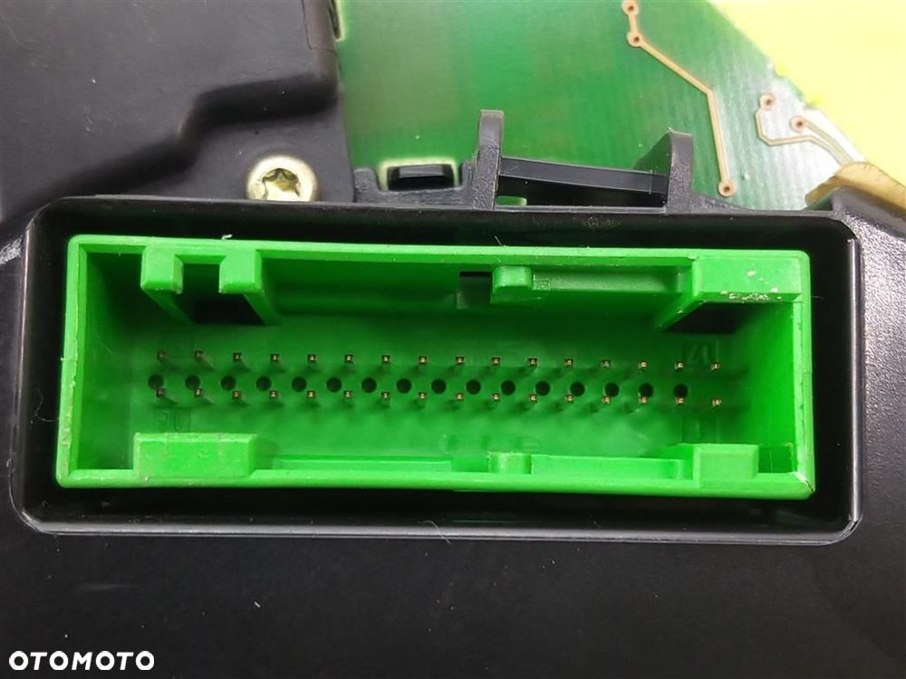 Licznik Audi A6 C5 V6 2.7B 250KM 1997–2004 VDO 8D0919881H - 4