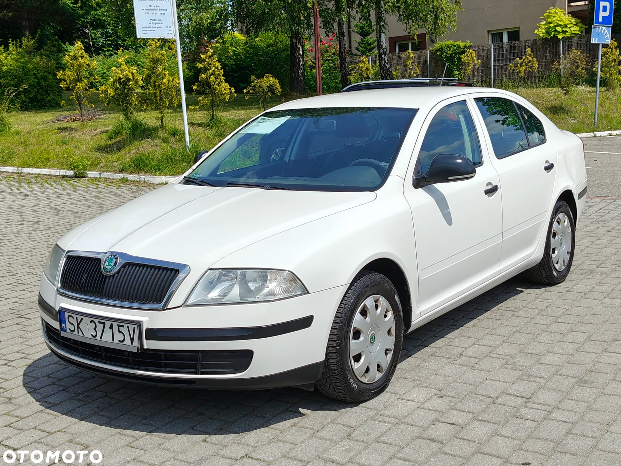 Skoda Octavia 1.6 Ambiente - 14