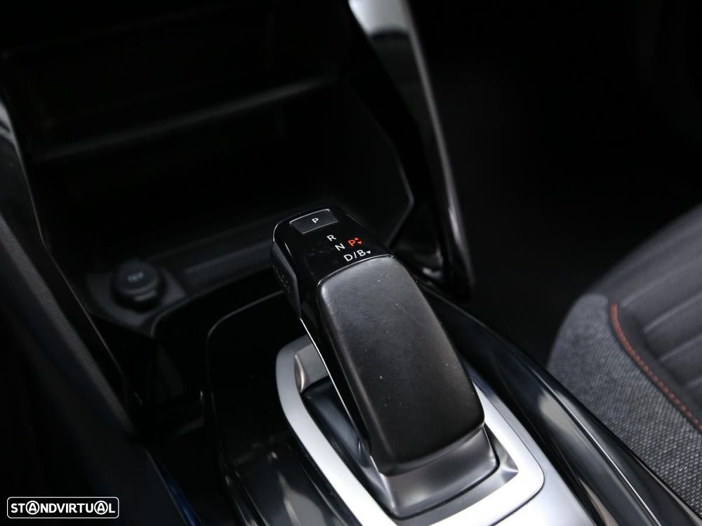 Peugeot e-2008 50 kWh Active - 21