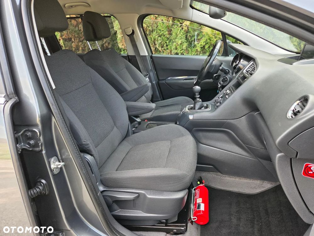 Peugeot 5008 HDI 115 Active - 20