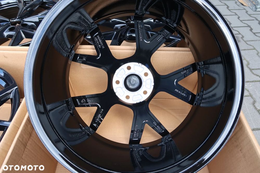Oryginalne felgi VW touareg R-Line 22'' - 10